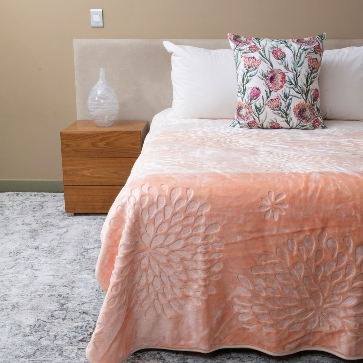 Colourful Faux Mink Blanket 1 Ply Queen Size - Image 5